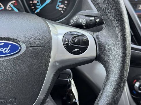 Used 2015 Ford Escape SE w/ Equipment Group 201A AWD/4WD image 13