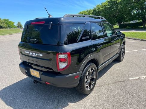 Certified 2022 Ford Bronco Sport Outer Banks w/ Tech Package AWD/4WD image 11