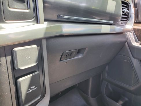 Used 2021 Ford F150 Lariat w/ Trailer Tow Package AWD/4WD image 38