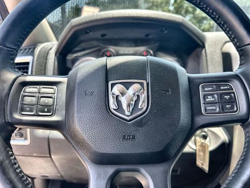 Used 2017 RAM 1500 Lone Star RWD image 12
