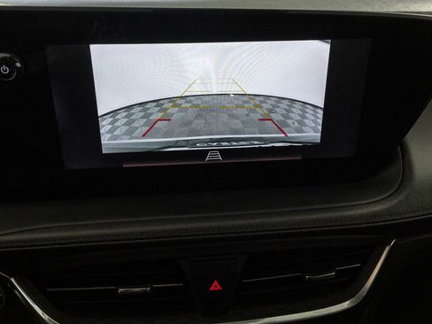 Used 2024 Buick Encore GX Preferred w/ Comfort Package FWD image 10