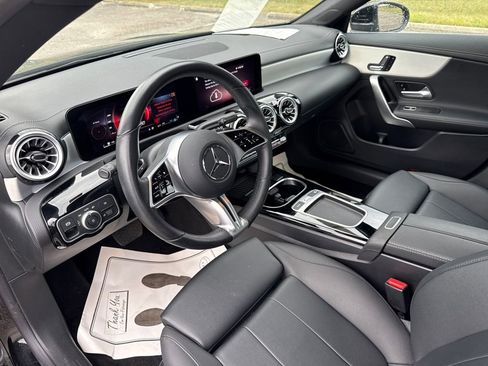 Used 2025 Mercedes-Benz CLA 250 4MATIC image 24