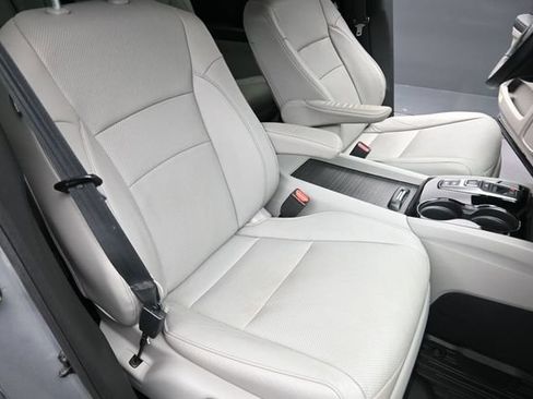 Used 2016 Honda Pilot Elite image 34