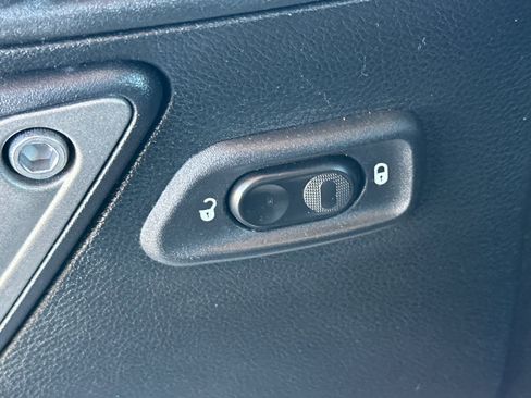 Used 2017 Jeep Wrangler Sport w/ Quick Order Package 24S image 13