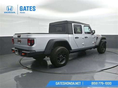 Used 2023 Jeep Gladiator Mojave image 2