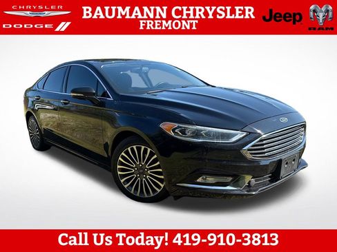 Used 2017 Ford Fusion SE w/ Equipment Group 202A AWD/4WD image 1