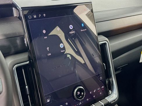 New 2026 GMC Yukon Denali w/ Denali Reserve Package AWD/4WD image 18