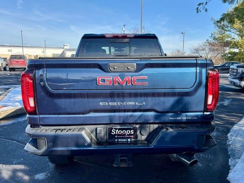 Used 2021 GMC Sierra 2500 Denali image 6