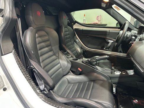 Used 2017 Alfa Romeo 4C Coupe w/ Coupe Track Package 1 RWD image 64