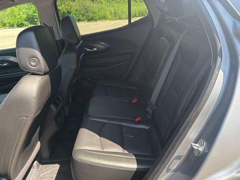 Used 2023 GMC Terrain SLT w/ LPO, Floor Liner Package AWD/4WD image 30