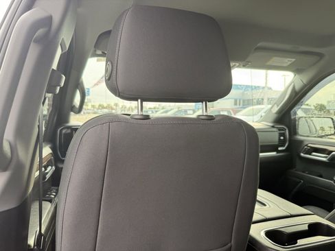 Used 2022 Chevrolet Silverado 1500 RST w/ Z71 Off-Road Package image 32