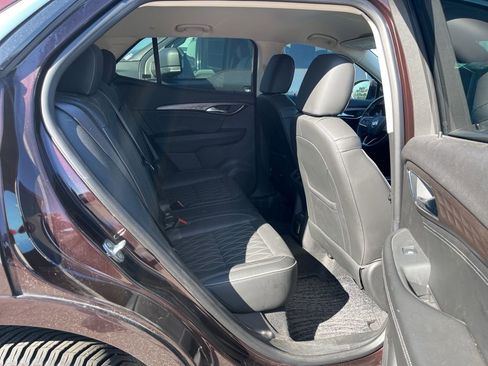 Certified 2021 Buick Envision Avenir w/ Technology Package II AWD/4WD image 3
