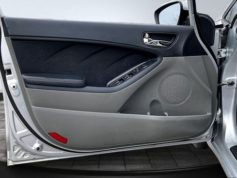 Used 2014 Kia Forte LX w/ Popular Package image 16