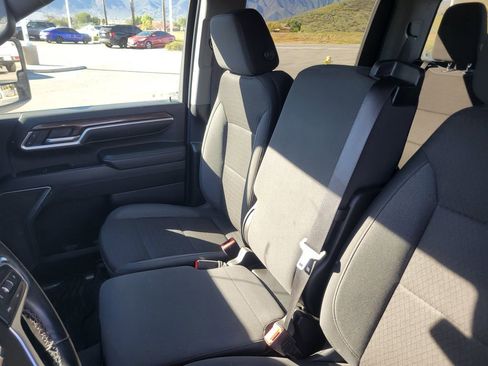 Used 2024 Chevrolet Silverado 2500 LT image 19