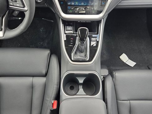 Used 2025 Subaru Outback Touring XT image 14