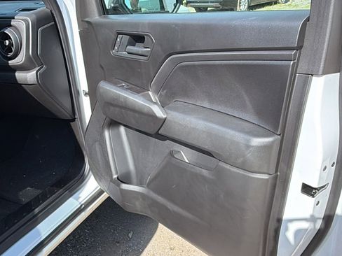 Used 2025 Chevrolet Colorado Trail Boss AWD/4WD image 18
