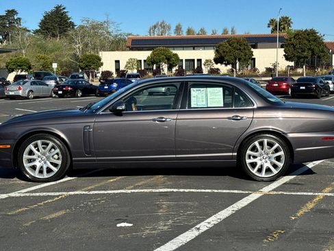 Used 2008 Jaguar XJ8 image 7