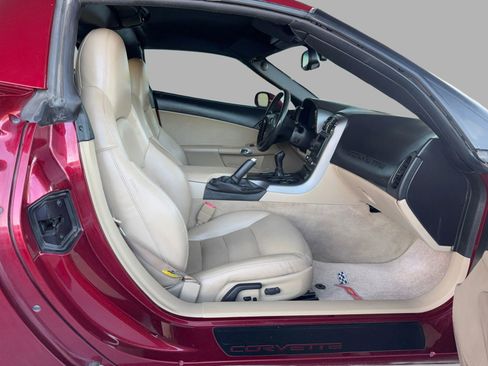 Used 2006 Chevrolet Corvette Coupe w/ Preferred Equipment Group image 19