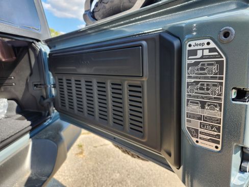 New 2025 Jeep Wrangler Sport S image 20