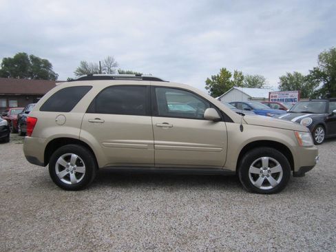 Used 2006 Pontiac Torrent 2WD w/ Preferred Package image 3