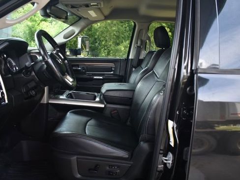 Used 2018 RAM 2500 Laramie w/ Off Road Package AWD/4WD image 9
