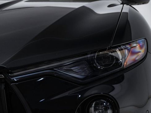 Used 2022 Maserati Levante GT image 7