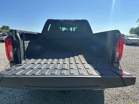 Used 2024 GMC Sierra 1500 AT4 w/ AT4 Premium Package AWD/4WD image 13