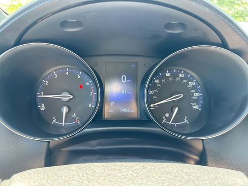 Used 2018 Toyota C-HR XLE FWD image 12