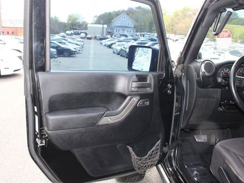 Used 2013 Jeep Wrangler Unlimited Sport image 11