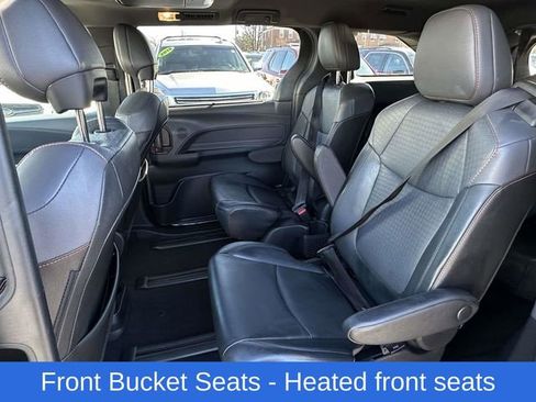 Used 2022 Toyota Sienna XSE image 14