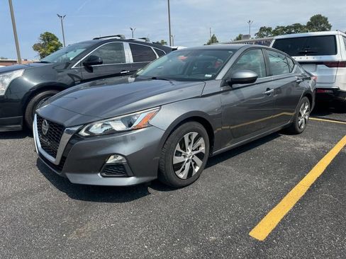 Used 2019 Nissan Altima 2.5 S FWD image 6