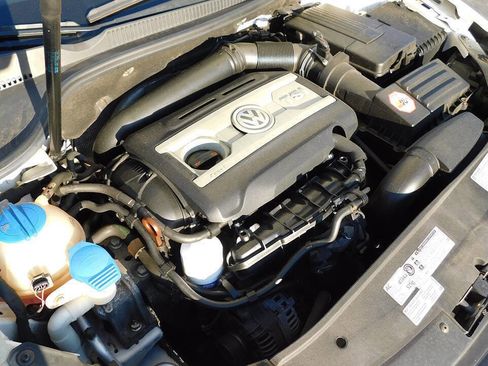 Used 2013 Volkswagen GTI 2-Door FWD image 43