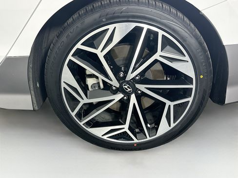 Used 2024 Hyundai Ioniq 6 SEL RWD image 11