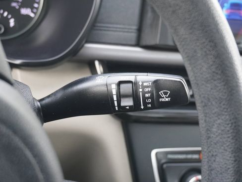 Used 2017 Kia Optima LX w/ Convenience Package image 18