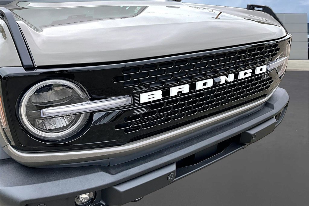 New 2026 Ford Bronco Outer Banks AWD/4WD image 34