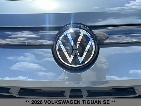 New 2026 Volkswagen Tiguan SE AWD/4WD image 9