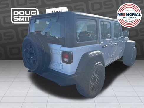 Used 2025 Jeep Wrangler Unlimited Sport AWD/4WD image 3