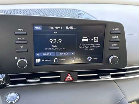 Used 2025 Hyundai Elantra Sport FWD image 23