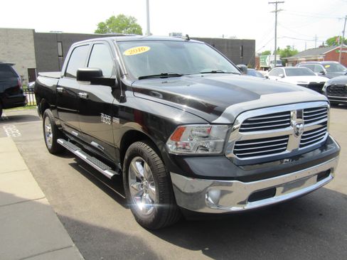 Used 2016 RAM 1500 Big Horn AWD/4WD image 4