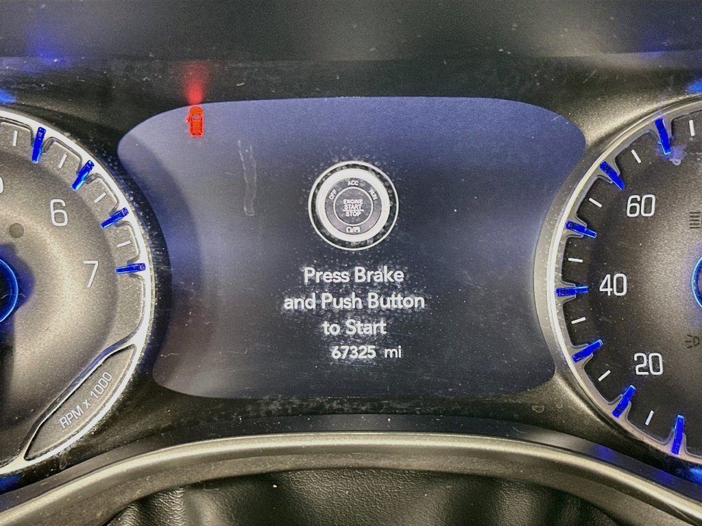 Certified 2024 Chrysler Pacifica Touring-L FWD image 20