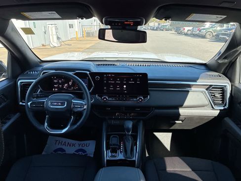 Used 2024 GMC Canyon Elevation w/ Convenience Package image 20