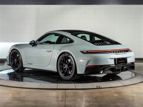 Certified 2025 Porsche 911 Carrera GTS image 3