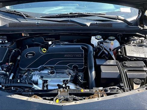 Used 2025 Chevrolet Malibu LT image 30