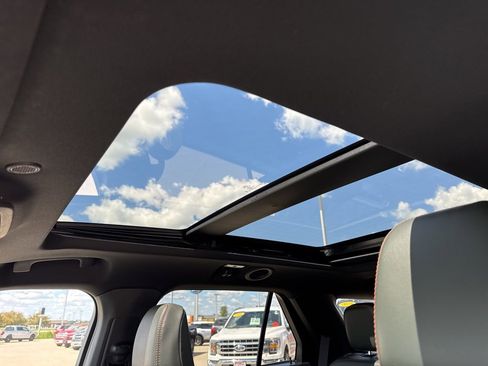 Used 2023 Ford Explorer Timberline w/ Timberline Technology Package image 6