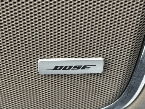 Used 2016 Chevrolet Suburban LTZ image 11