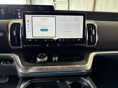 New 2026 Ford Expedition Platinum image 10