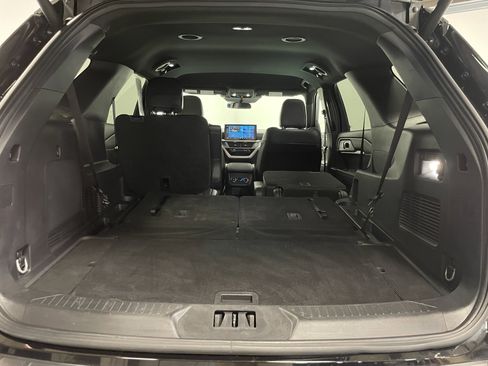 Used 2025 Ford Explorer ST-Line image 30