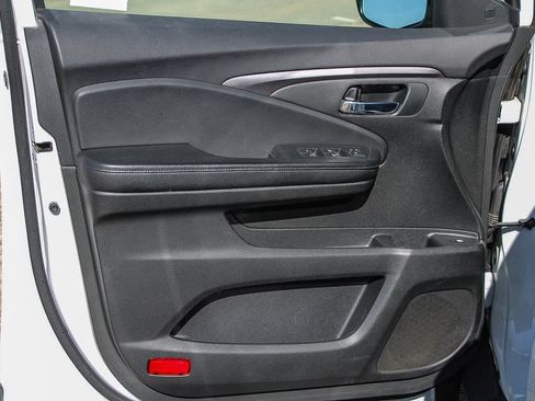 Used 2020 Honda Pilot EX image 20