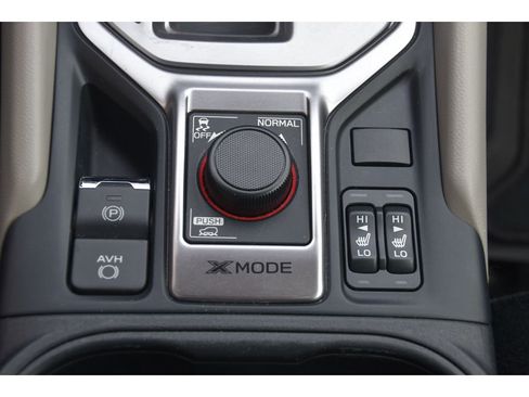 Used 2020 Subaru Forester Premium image 34