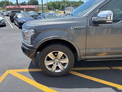 Used 2018 Ford F150 Platinum w/ Equipment Group 701A Luxury AWD/4WD image 8